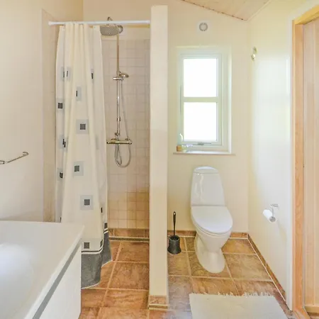 Awesome In With Kitchen بيت للعطل Grenå